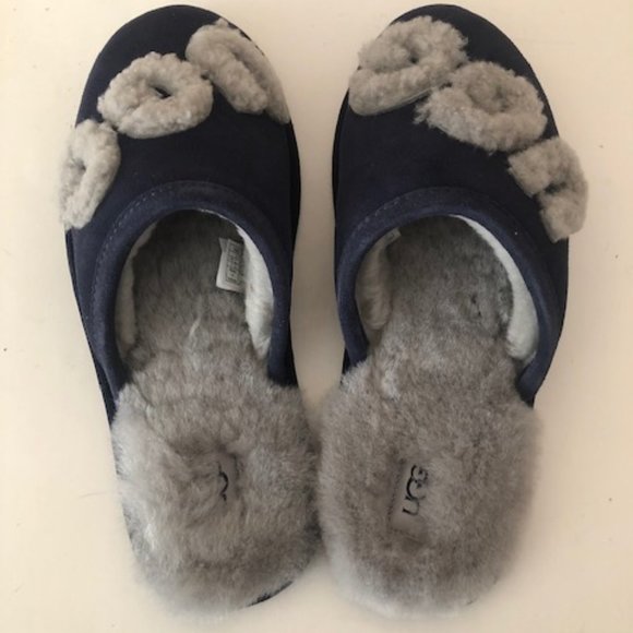 UGG Logo Scuff sheepskin slipper. 3D. Size: 11 - Picture 5 of 11